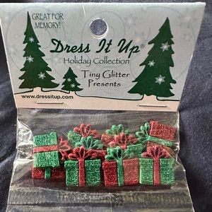 6 Tiny Glitter Presents/Christmas Packages/Flat Back by Dress It Up. Card making